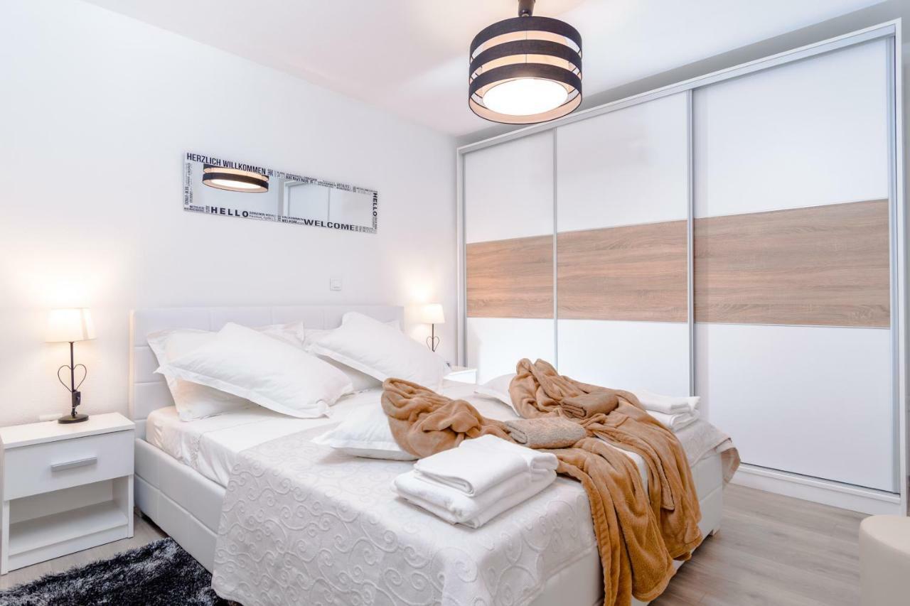 Apartament 2 Apartmans "Metro" And "Gum" Split Zewnętrze zdjęcie